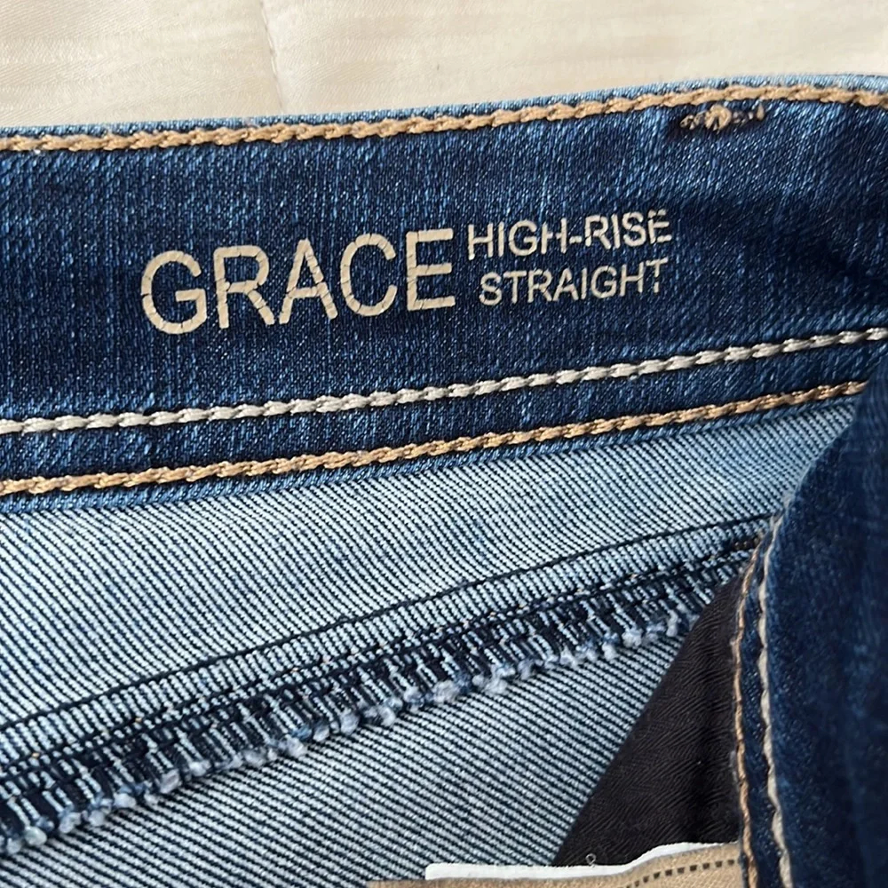 DL1961 Grace High Rise Straight Jeans New Condition - Picture 12 of 15